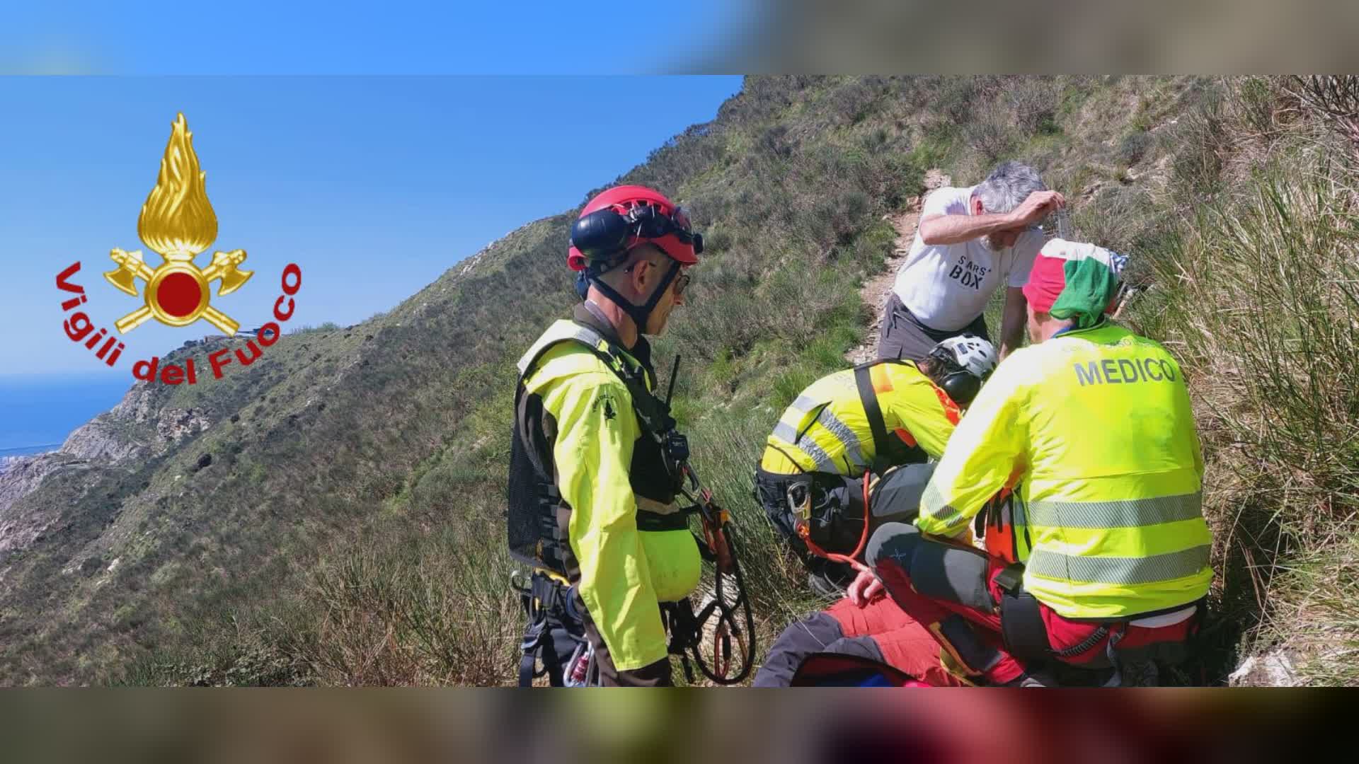 Genova, ha un malore vicino il Forte Ratti: escursionista soccorso con l'elicottero