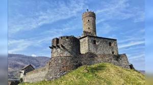 Turismo, parco Beigua: domenica 21 visita guidata al castello di Campoligure e al Giardino botanico di Pratorondanino