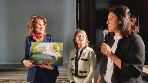 Genova, istruzione: "libro itinerante" dei bimbi delle scuole dell'infanzia consegnato all'assessore Brusoni