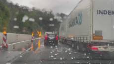 Liguria, maltempo: grandine sulla A10 tra Celle e Albisola, code per cantieri