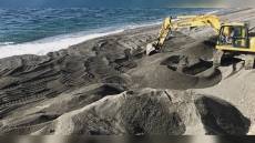 Rapallo, ruspe in spiaggia per passaggio di proprietà di uno stabilimento