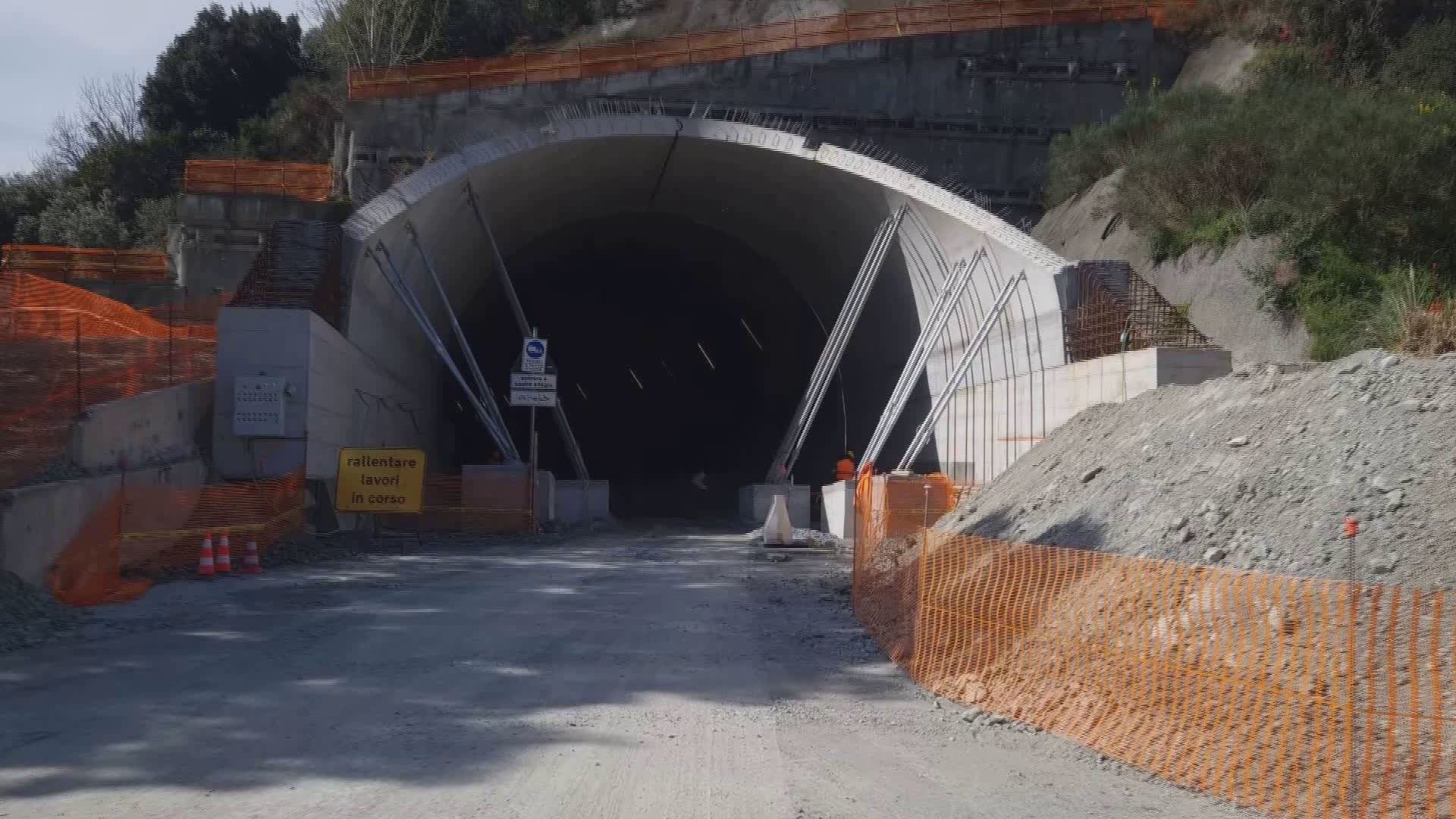 Savona, inchiesta GdF su Aurelia bis, Toti: "Nessuna preoccupazione, regole vanno semplificate"