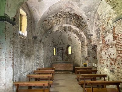 Mercoledì Benvenuti in Liguria dalla prima chiesa di Genova alle fave (quando ci sono)