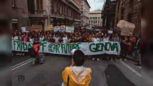 Genova, Friday for Future: anche una nonna 88enne presente in piazza