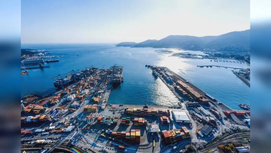 La Spezia, un'idea innovativa per il porto: una sinergia con gli scali dell'Alto Tirreno