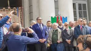 25 aprile, il presidente Toti: "Solidarietà ai rappresentanti della brigata ebraica"
