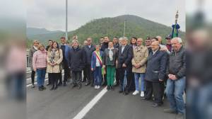 Ronco Scrivia, intitolato a Gabriele Guaraldi il nuovo ponte: morì dopo l'esplosione di un ordigno bellico trovato nel fiume