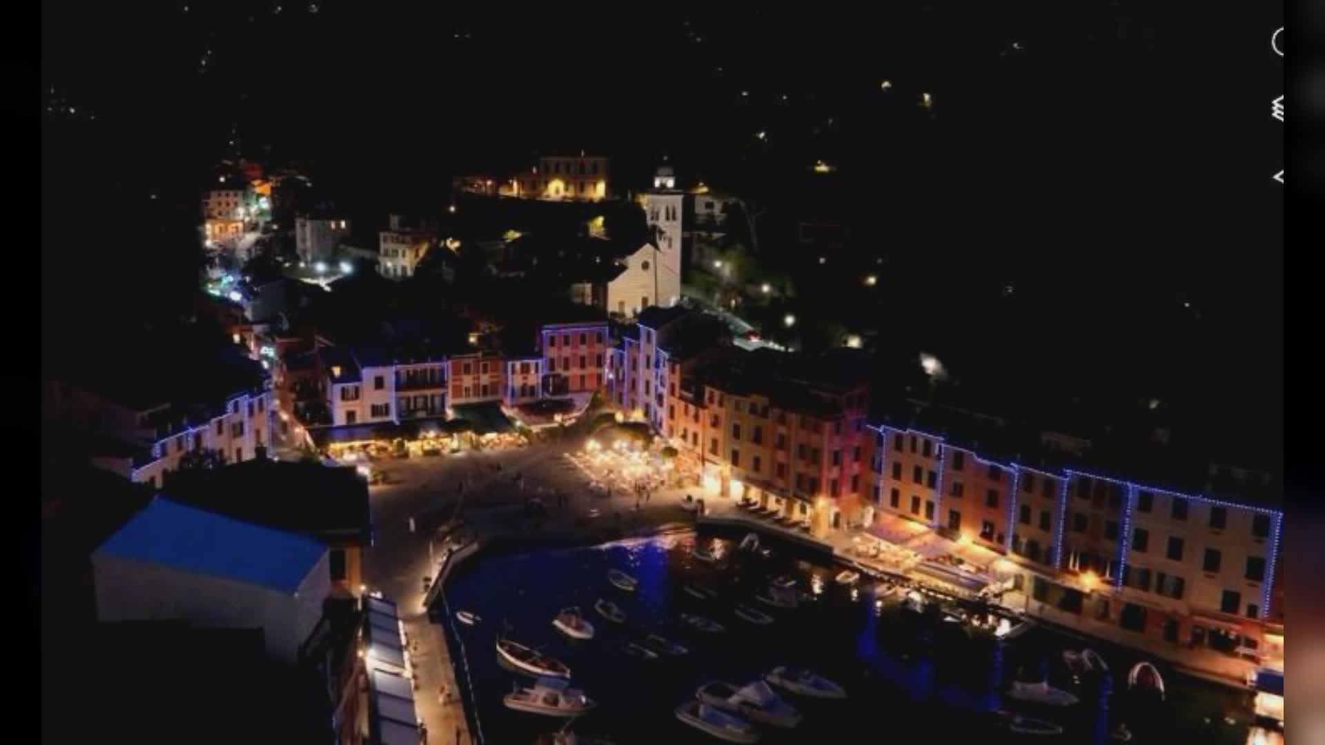 Genova e Portofino illuminate di blu per l'anniversario di "Make a Wish"