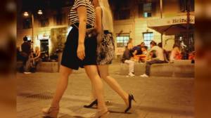 Genova: molesta due ragazze e le minaccia con cavatappi, arrestato 23enne