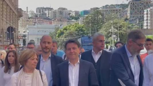 Genova, corruzione: Giuseppe Conte in corteo con i comitati di protesta contro Toti e i "progetti imposti"