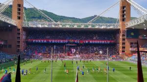 Genoa-Sassuolo LIVE (0-0): rossoblù che attaccano verso la Nord