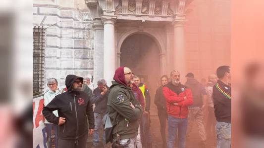 Genova, Usb occupa sede Autorità Portuale contro esclusione da rsu terminal Psa