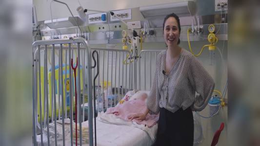 Genova, Carlotta salvata al "Gaslini" da un'insufficienza respiratoria: la gioia della mamma