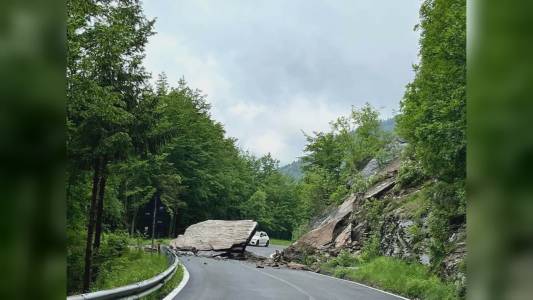 Val D'Aveto, chiusa per una frana la provinciale 23 al passo della Scoglina