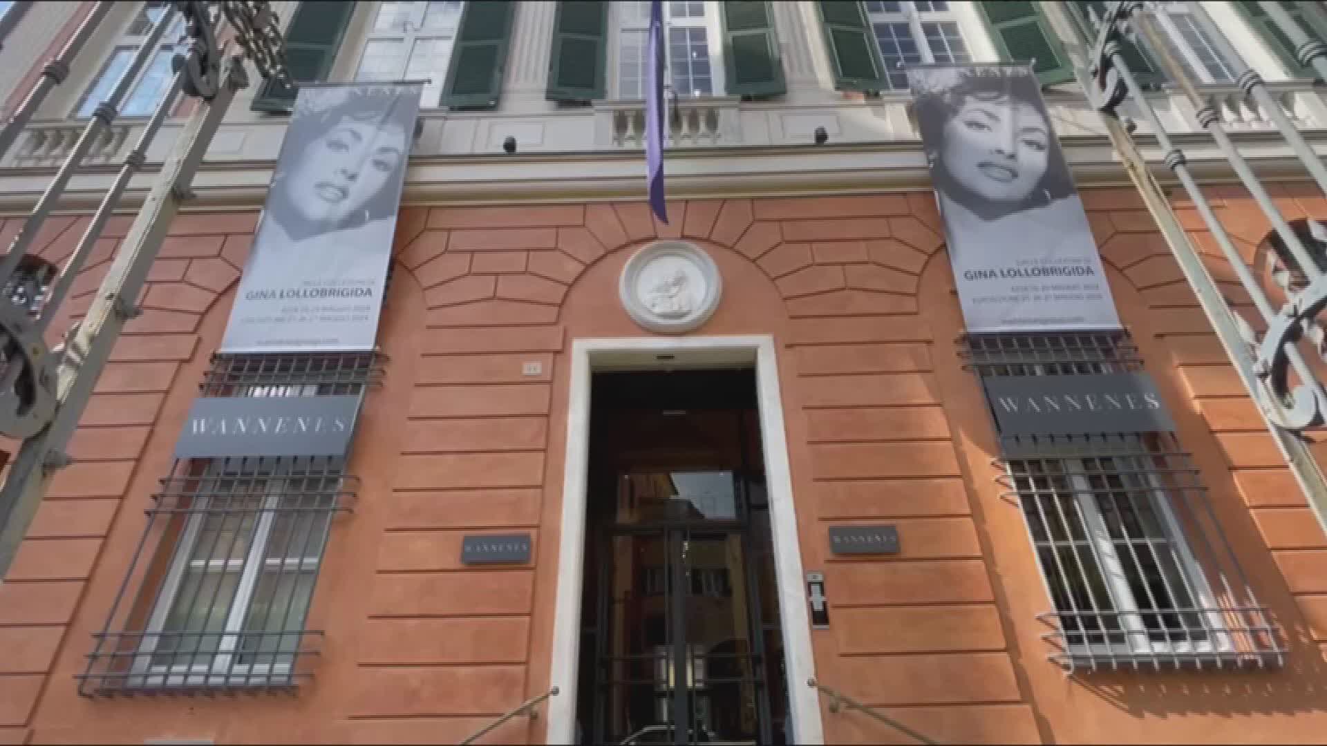 Genova, all'asta piu' di 400 oggetti appartenuti a Gina Lollobrigida tra cui l'orologio di Fidel Castro