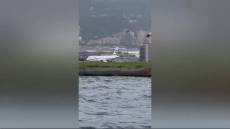 Genova, fila di jet privati al "Colombo" per la festa vip a Portofino con Bill Gates e Zuckerberg tra gli invitati