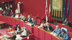 Genova, sindaco Bucci assente in consiglio comunale dopo l'operazione: i capigruppo ritirano le mozioni 'divisive'