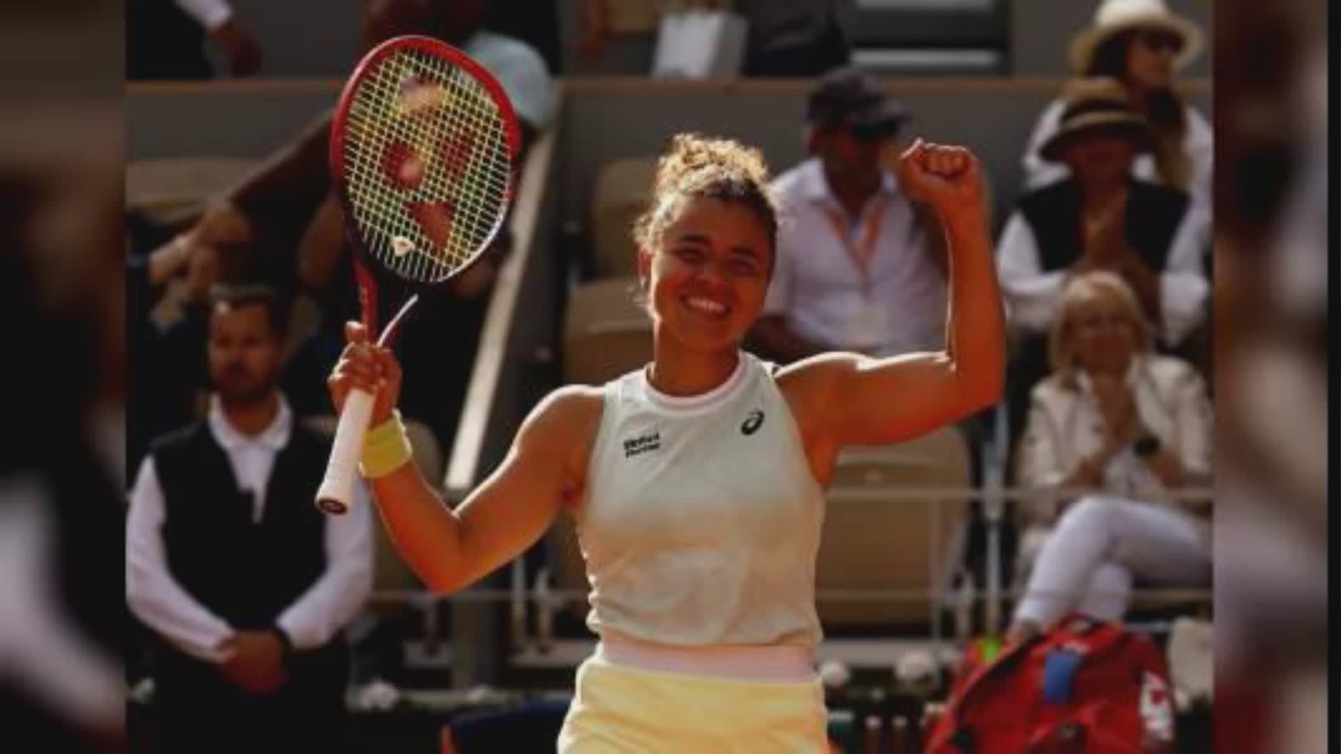 Tennis, Roland Garros: niente da fare per Jasmine Paolini, troppo forte Iga Swiatek, finisce 6-2 6-1