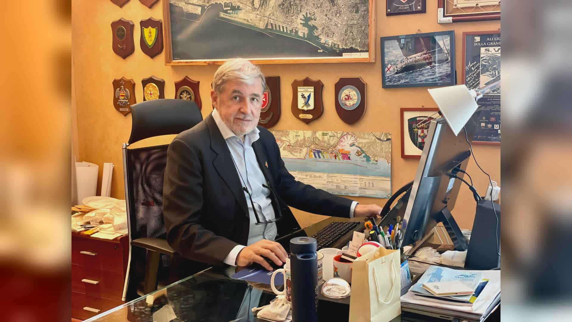 Genova: sindaco Bucci tornato in ufficio a Palazzo Tursi dopo l'operazione