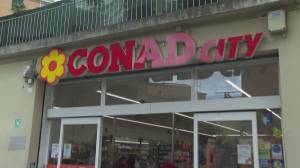 Gneova Pra', il supermercato Conad di via Murtola festeggia i 40 anni
