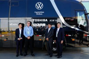 Toshiba, Sojitz e CBMM svelano prototipo di bus elettrico a ricarica ultrarapida