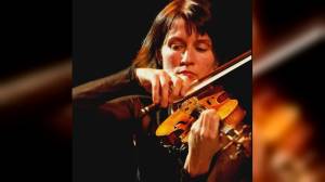 Genova, successo per l'inaugurazione del Paganini Festival: al Carlo Felice ovazione per la violinista Mullova