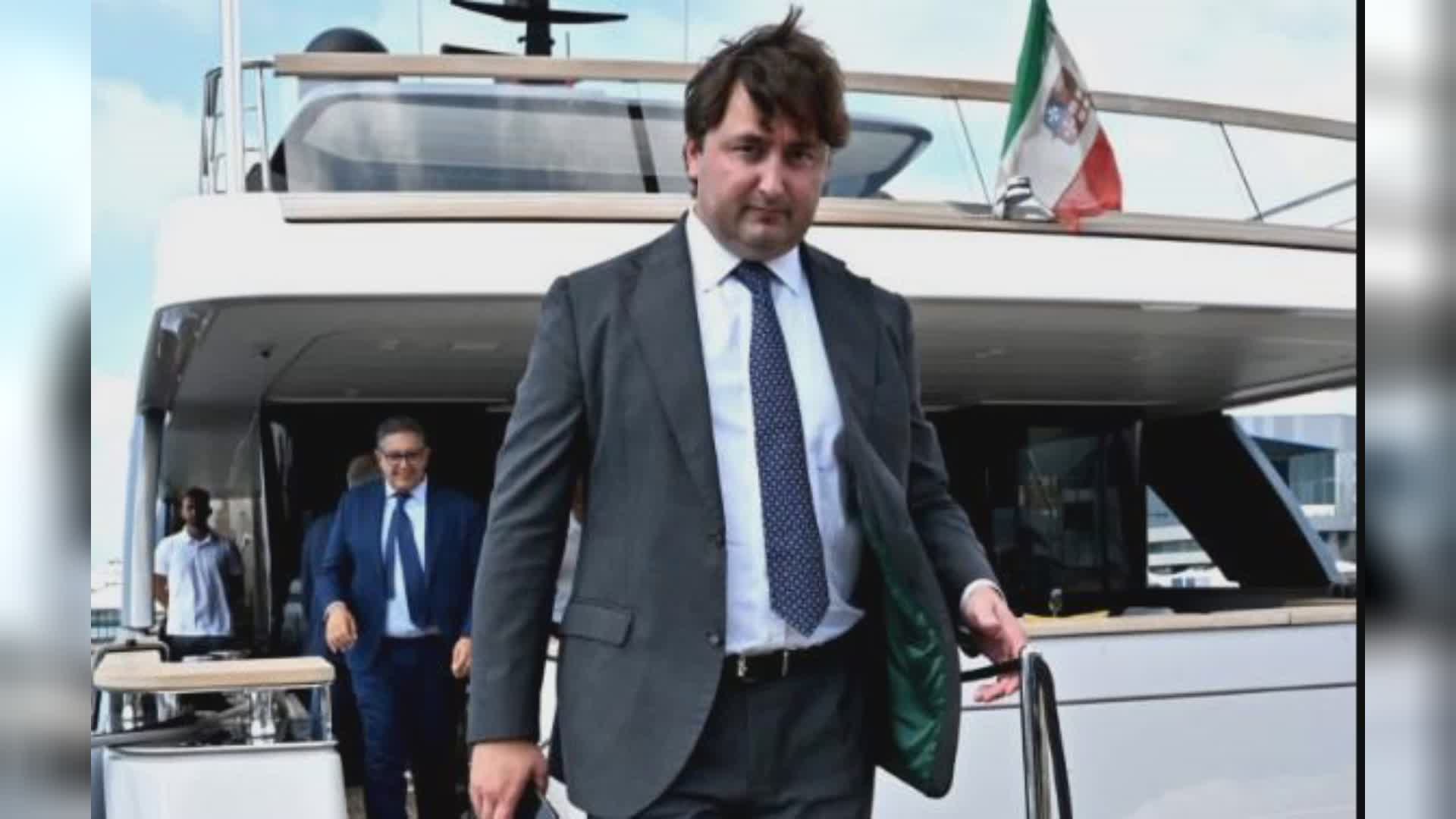 Caso Toti: anche gip Spezia revoca domiciliari a Cozzani, che passa all'obbligo di dimora, "a Genova per ridurre ma pericolo reiterazione reato"
