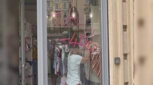 Genova, saldi al via, ma l'estate si fa desiderare, i commercianti: "Caldo e vendite on line i nostri nemici"