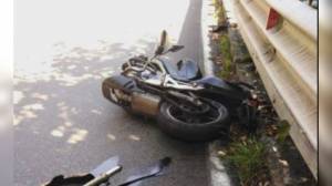 Imperia: morto motociclista finito fuori strada