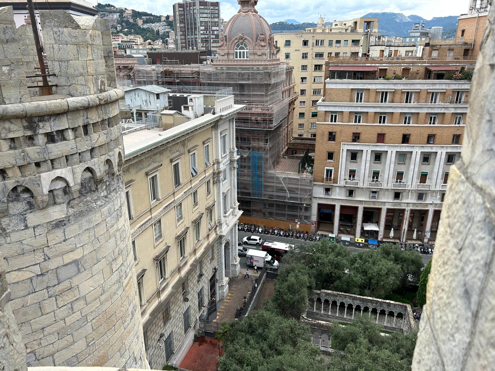 Benvenuti in Liguria: la videoguida per scoprire la nascita di Genova tra chiese e buona cucina