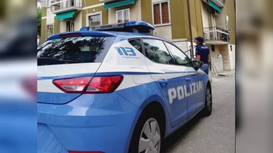 Genova, Rivarolo: litiga col vicino e oppone resistenza ai poliziotti intervenuti, arrestato
