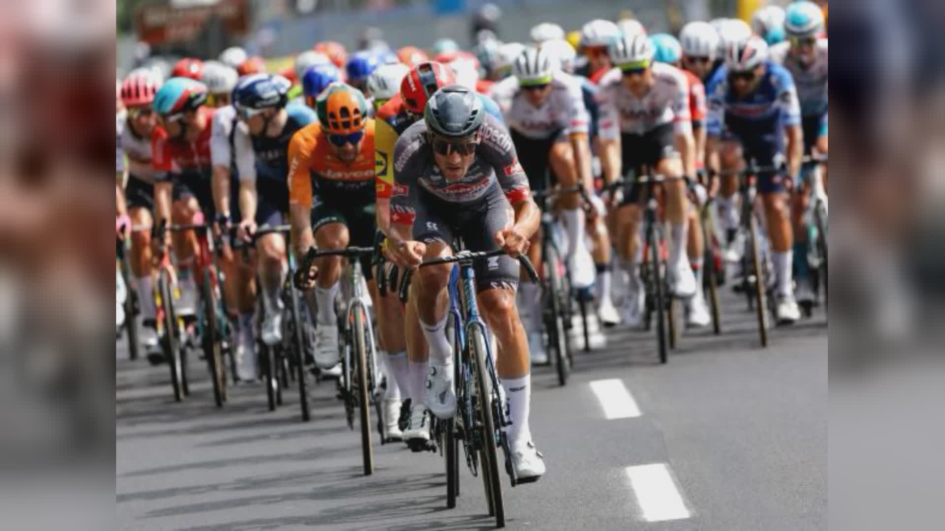 Genova, "Grande Boucle": esposizione fotografica sulla storia italo-francese del Tour de France