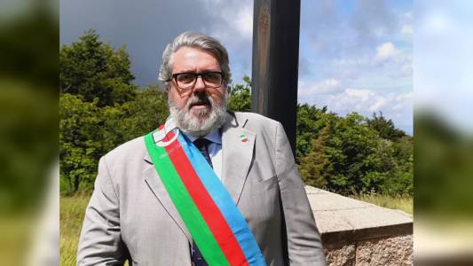 Liguria: consiglio regionale si infiamma sul caso di Vaccarezza alla commemorazione RSI, seduta sospesa