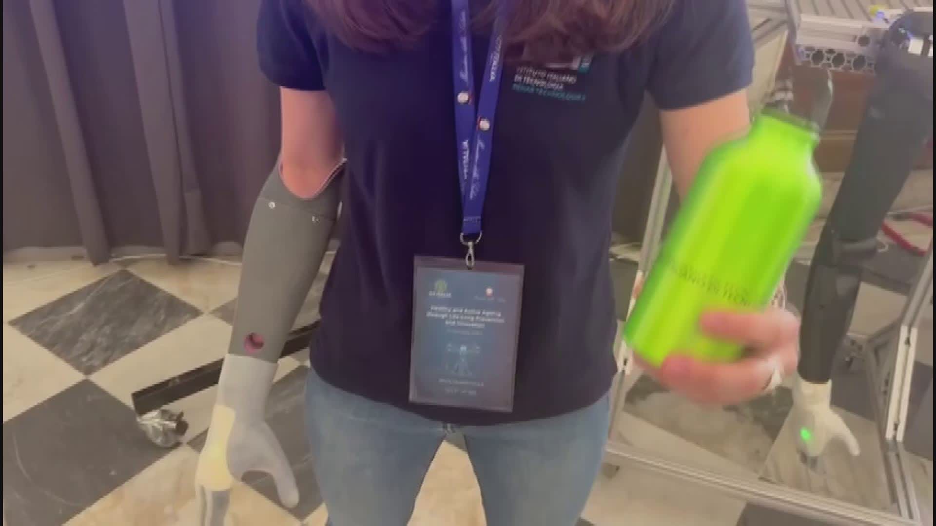 Genova, G7 salute, presentata Hannes la protesi di mano poliarticolata a controllo mioelettrico