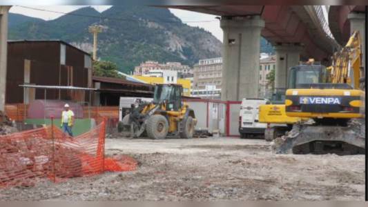 Genova: accordo tra Comune, Ance e sindacati su tutela lavoratori negli appalti pubblici