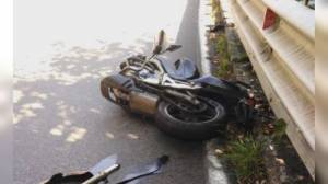 Vado Ligure: incidente sull'Aurelia, un ferito, disagi al traffico