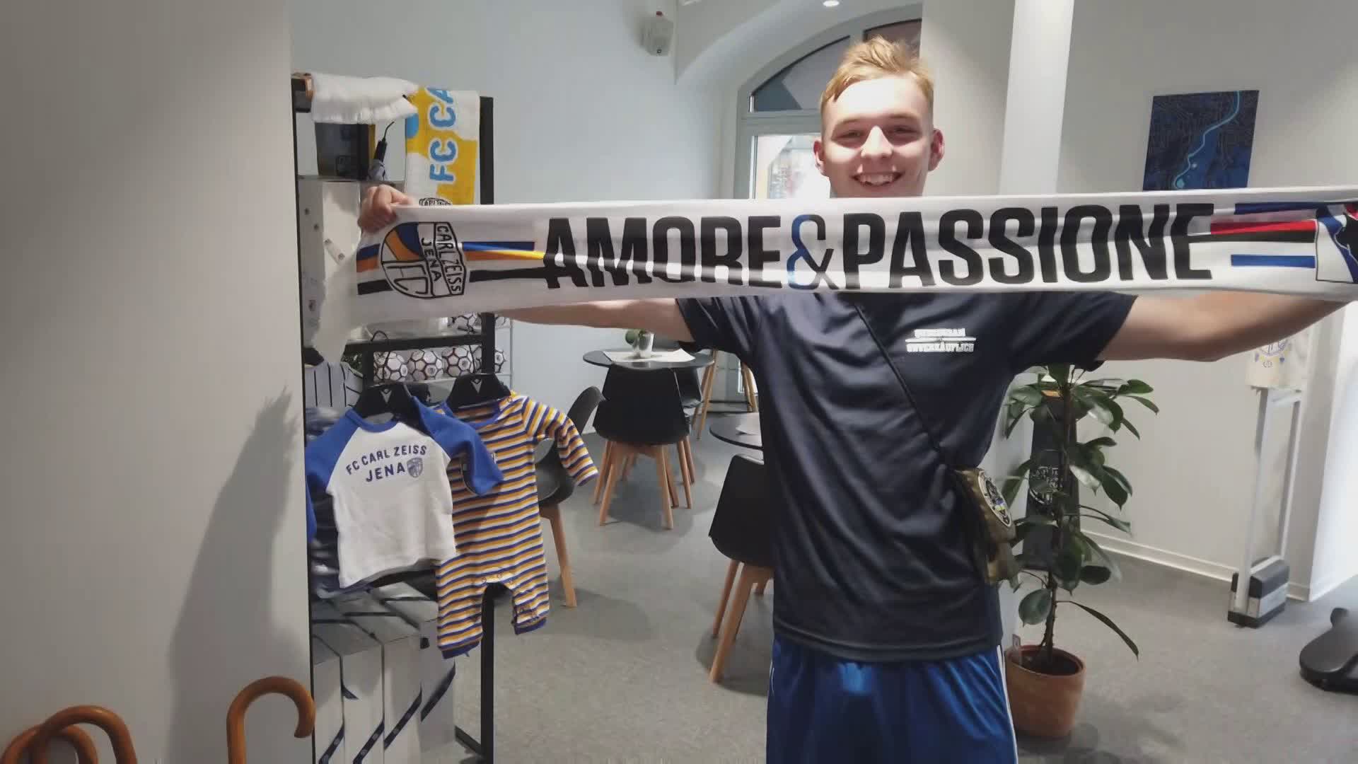 Sampdoria, il negozio ufficiale del Carl Zeiss a Jena si tinge di blucerchiato