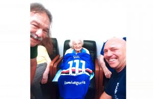 Sampdoria, una maglia personalizzata per la nonna tifosa più longeva della Liguria