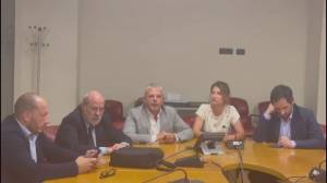 Consiglio regionale, opposizione lascia l'aula dopo il no alla discussione odg sul rigassificatore