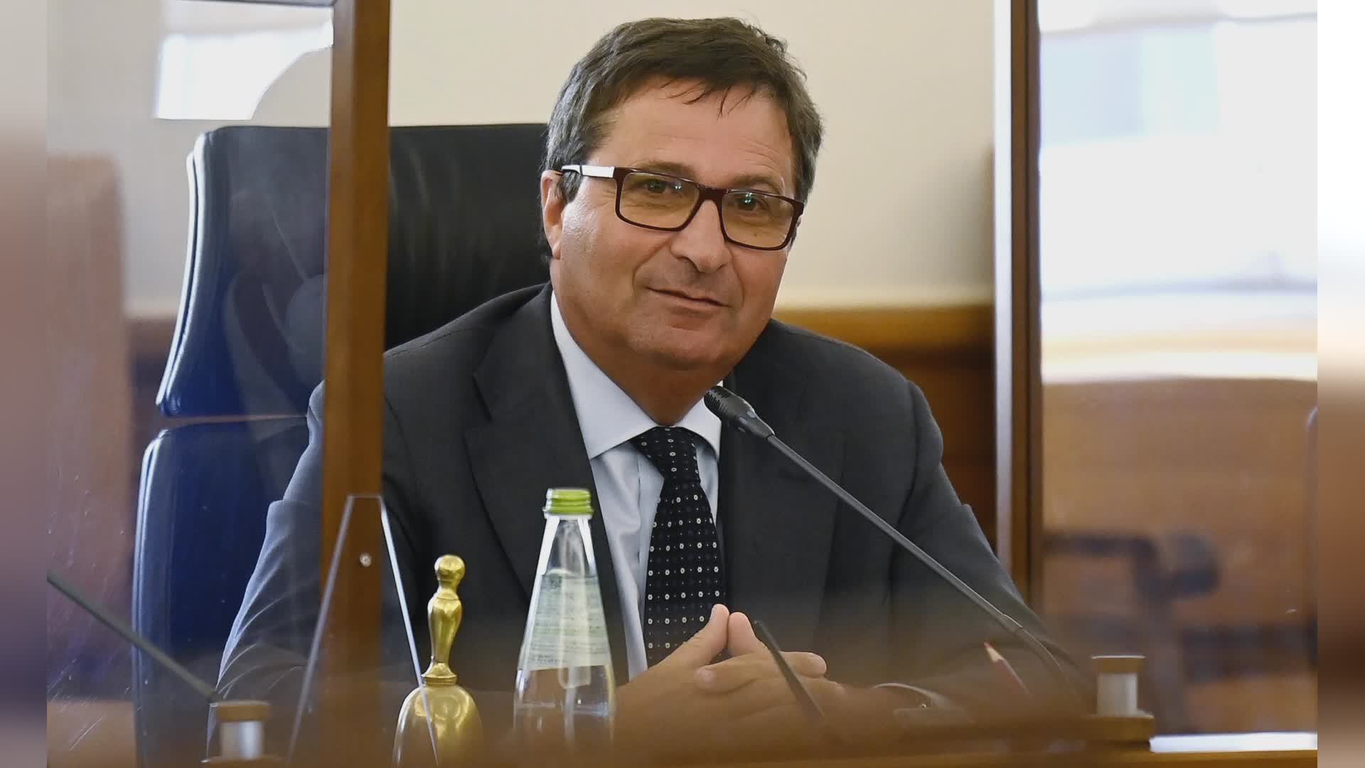 Ermini (Pd) presidente gruppo Spinelli, i dem Liguria e Genova: "Scelta inopportuna, quel sistema lo combattiamo". Sansa: "Ho rischiato l'ulcera"