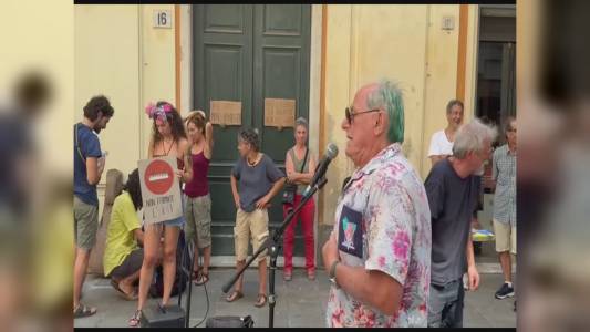 Genova: artisti di strada, presidio davanti a Palazzo Tursi