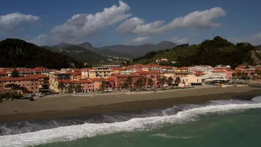 Benvenuti a Sestri Levante  - tra mare, vino e olio