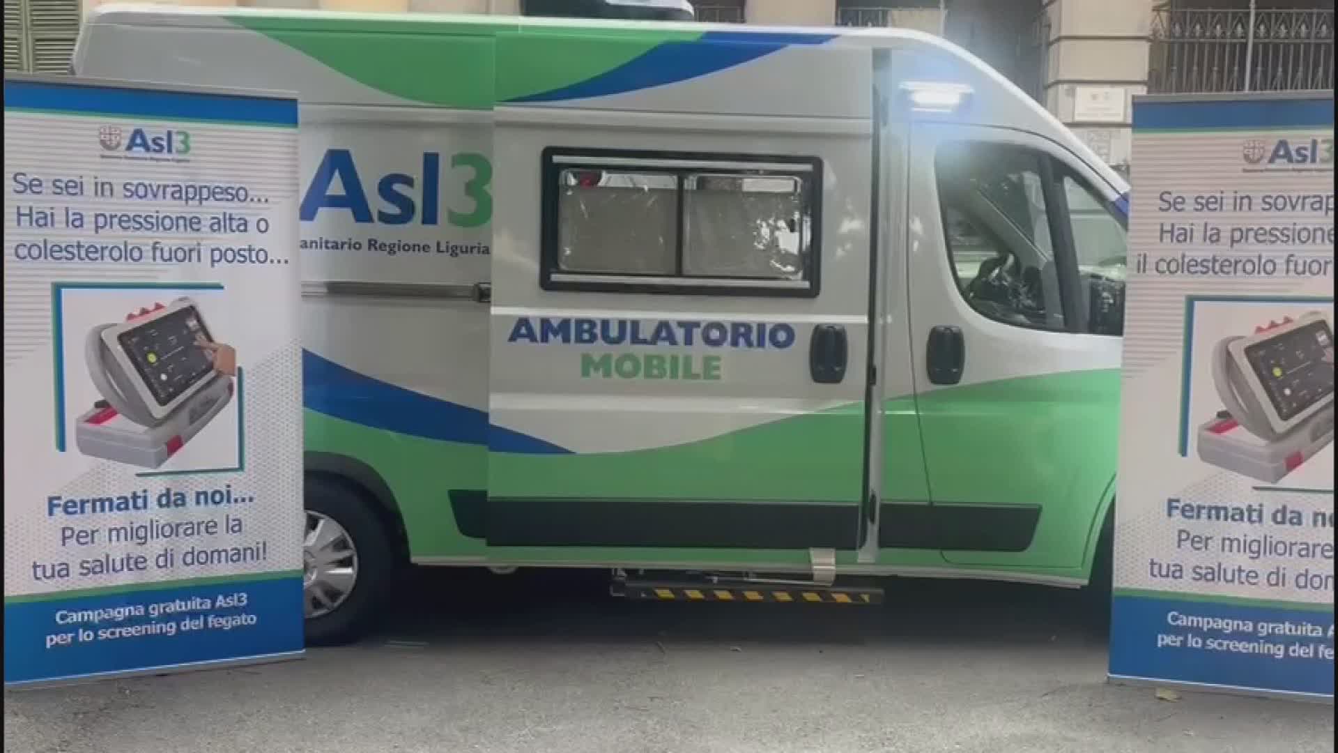 Genova, lo screening del fegato grazie all'ambulatorio mobile di Asl3