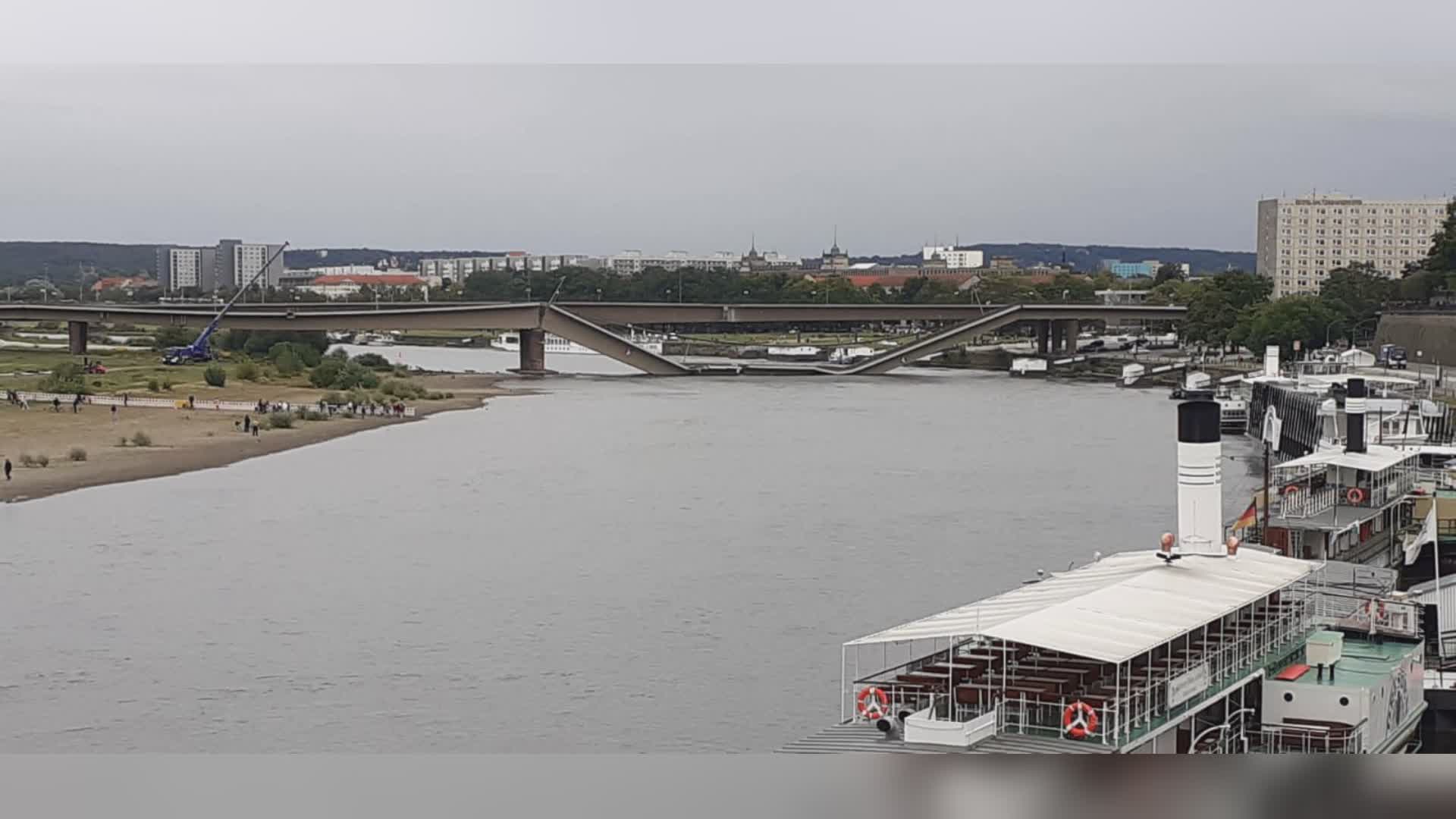 Anche Dresda ha il suo Morandi: crolla nella notte ponte sull'Elba, nessuna vittima