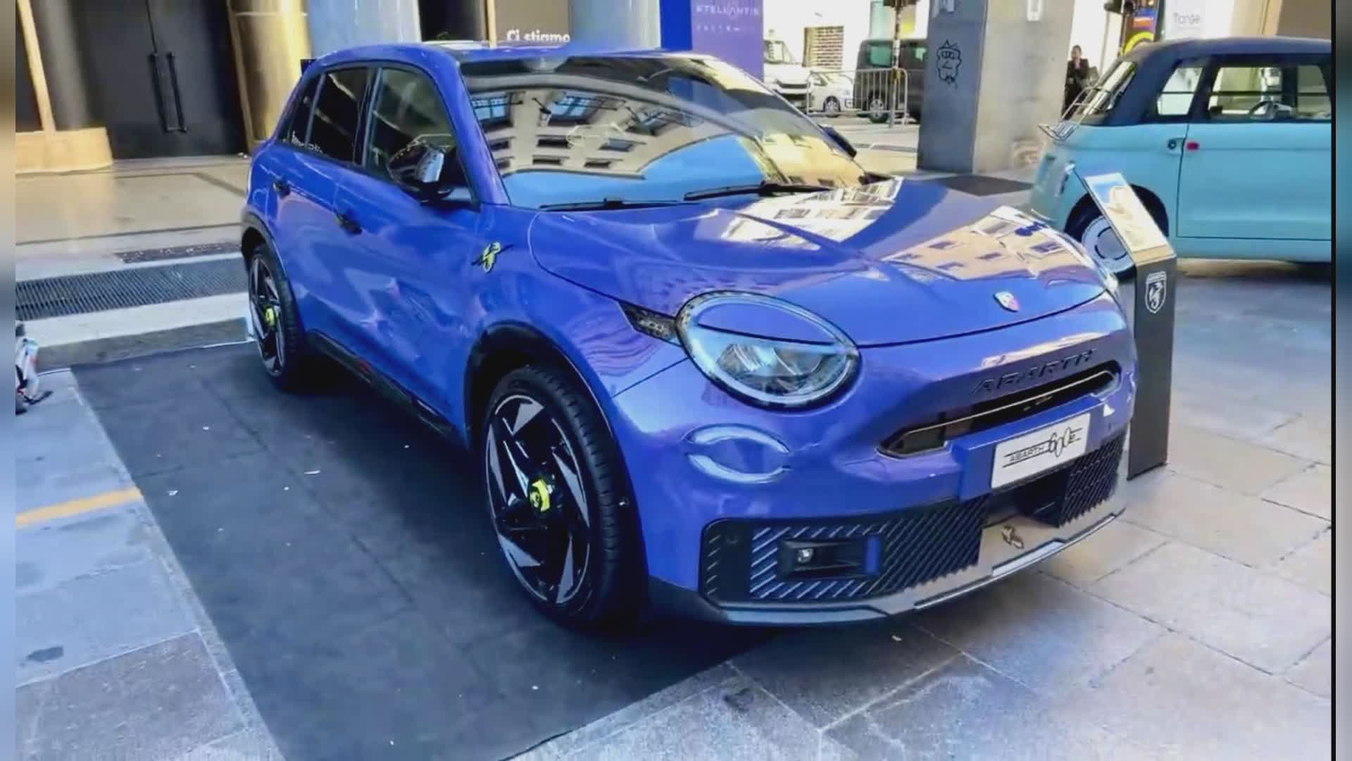 Genova 'vetrina' della nuova Abarth 600 elettrica: anteprima mondiale domenica 15 al Porto Antico