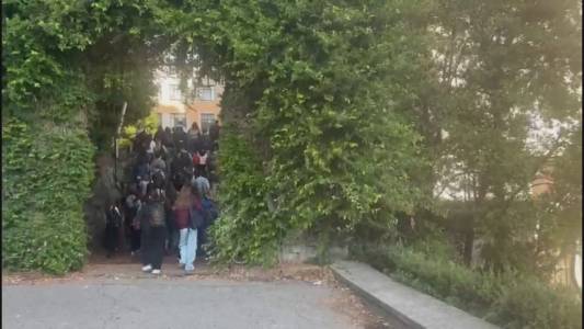 Genova, primo giorno di scuola: tutti in classe puntuali