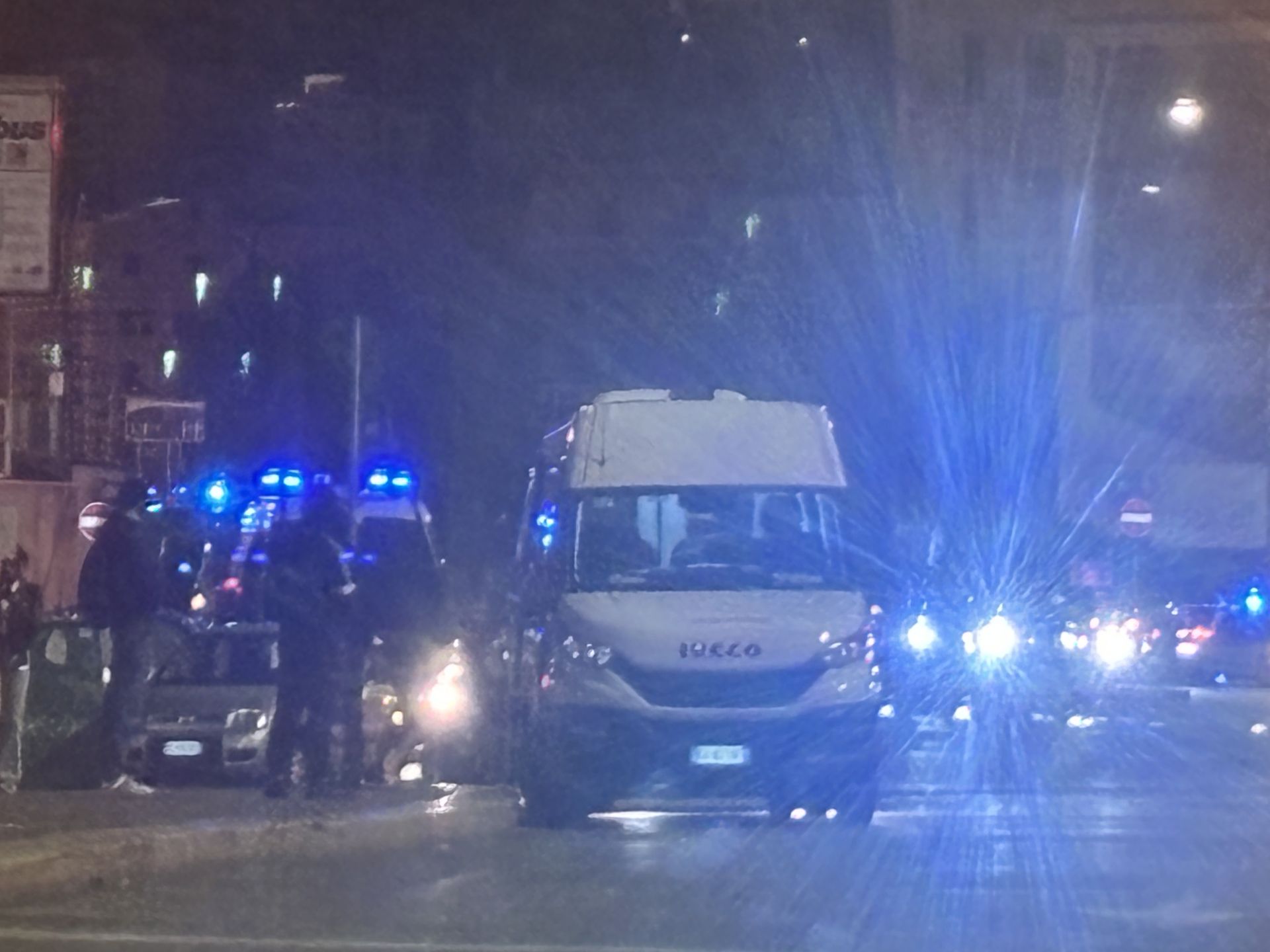 Genova, scontro sfiorato nella notte tra ultrà di Genoa e Sampdoria