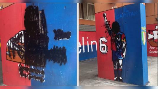 Genova: vandalizzati i murales di Signorini e de André in gradinata Nord, sale la tensione tra le tifoserie di Genoa e Sampdoria