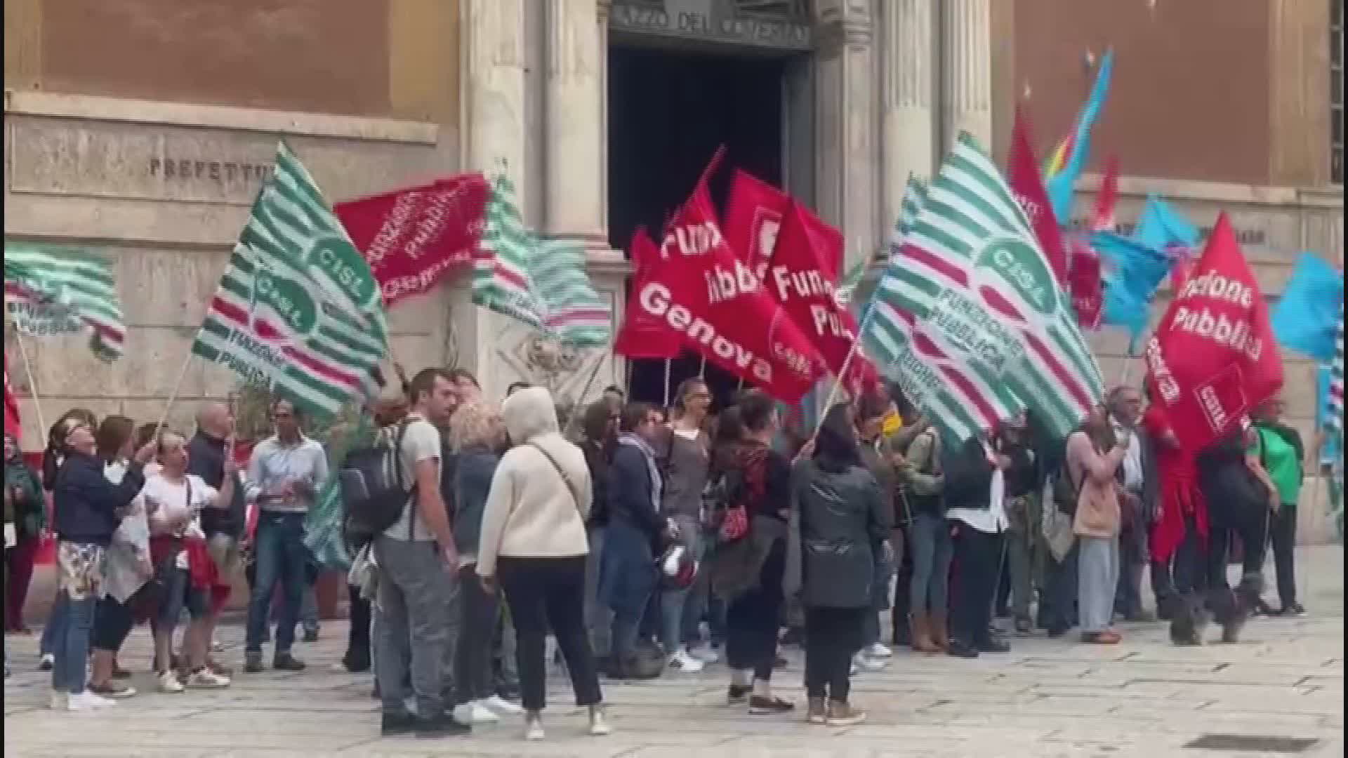 Genova, sciopero sanità privata: in piazza Cgil, Cisl e Uil