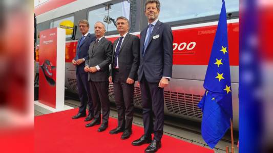 Trasporti, Rixi: "Con Frecciarossa1000 l'italia corre verso il futuro"